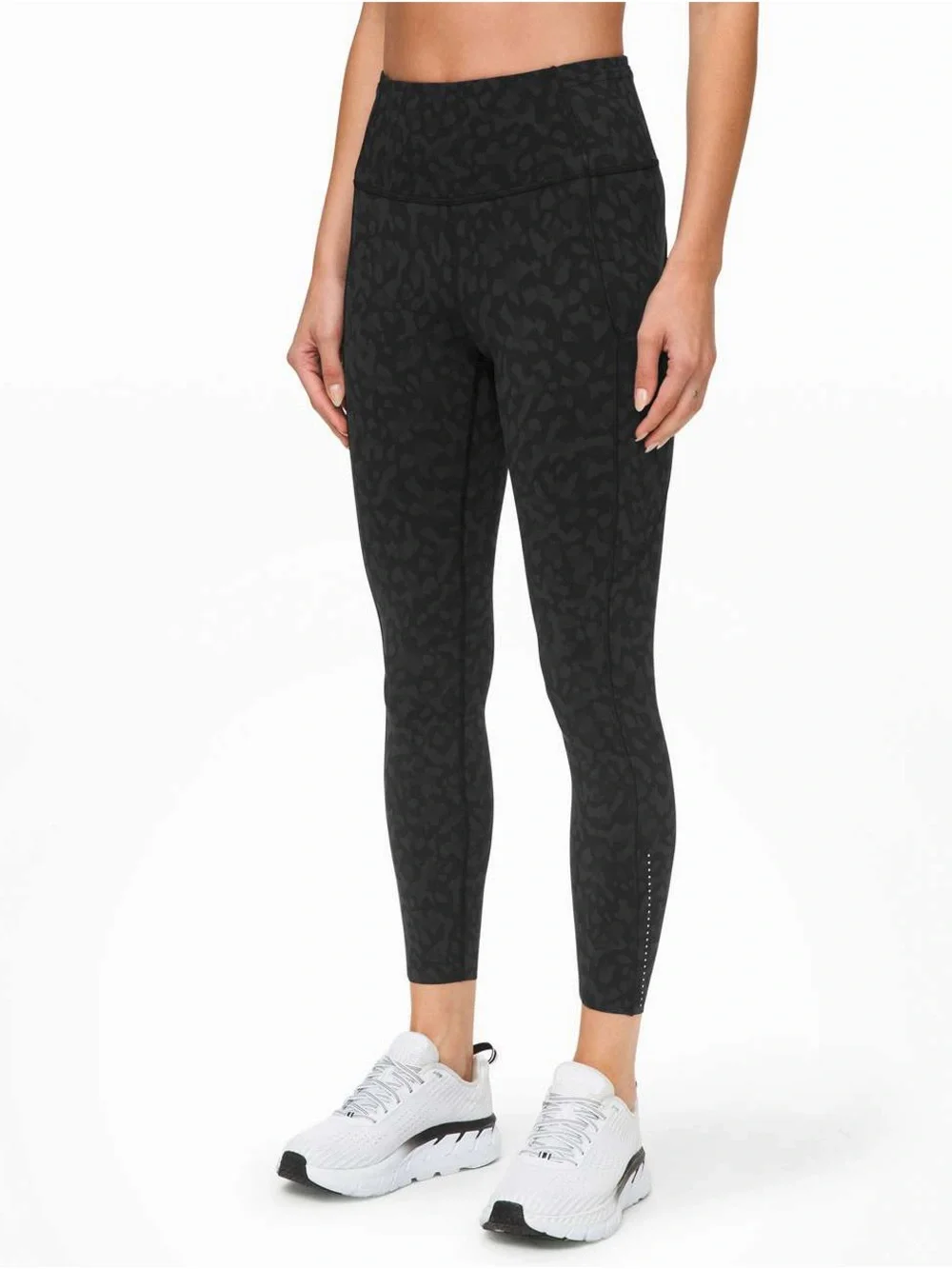 lululemon Fast and Free tight ll Black camo Leggings with pockets size 8
